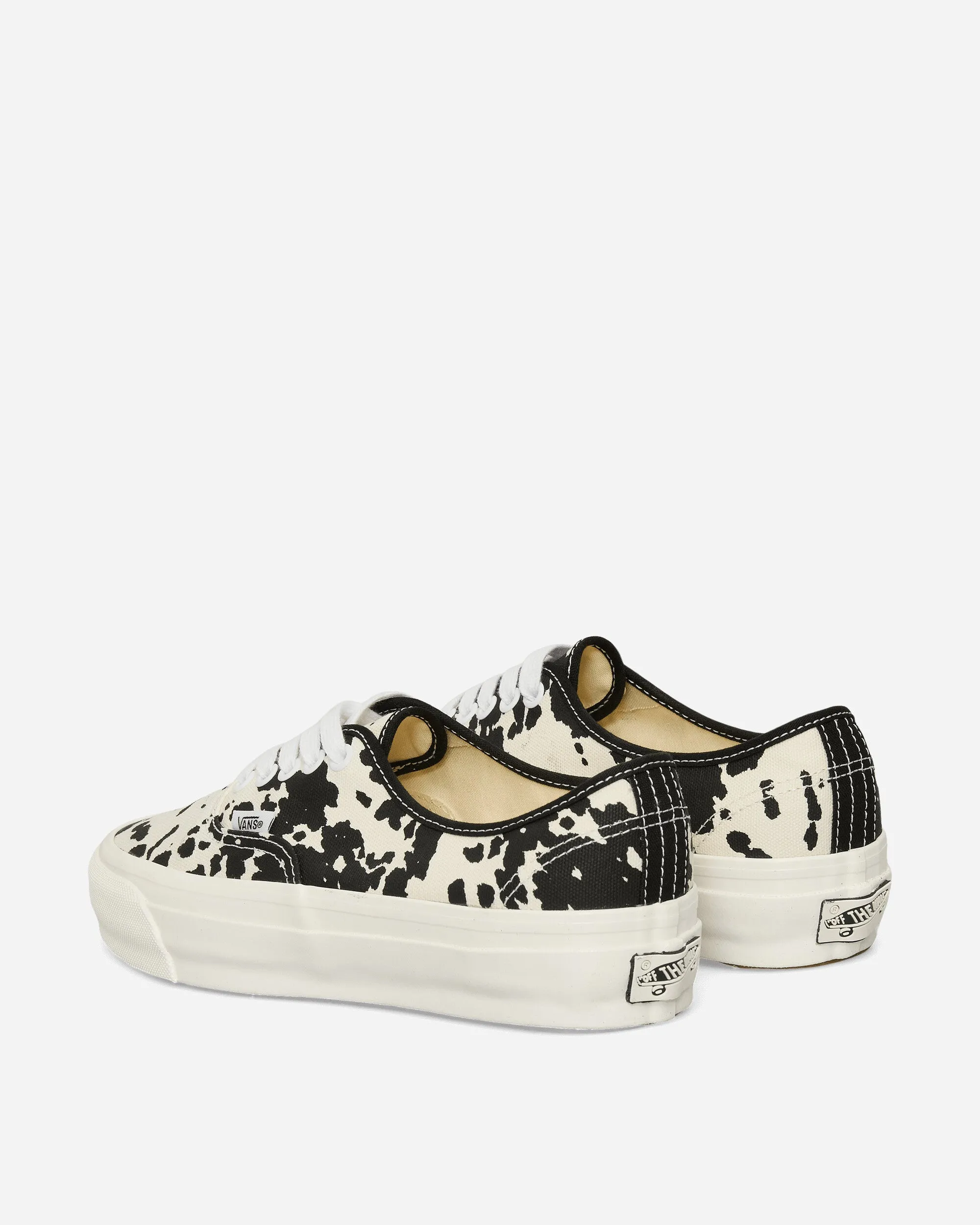 Action Ready Premium Authentic 44 Cow Sneakers Black / Marshmallow