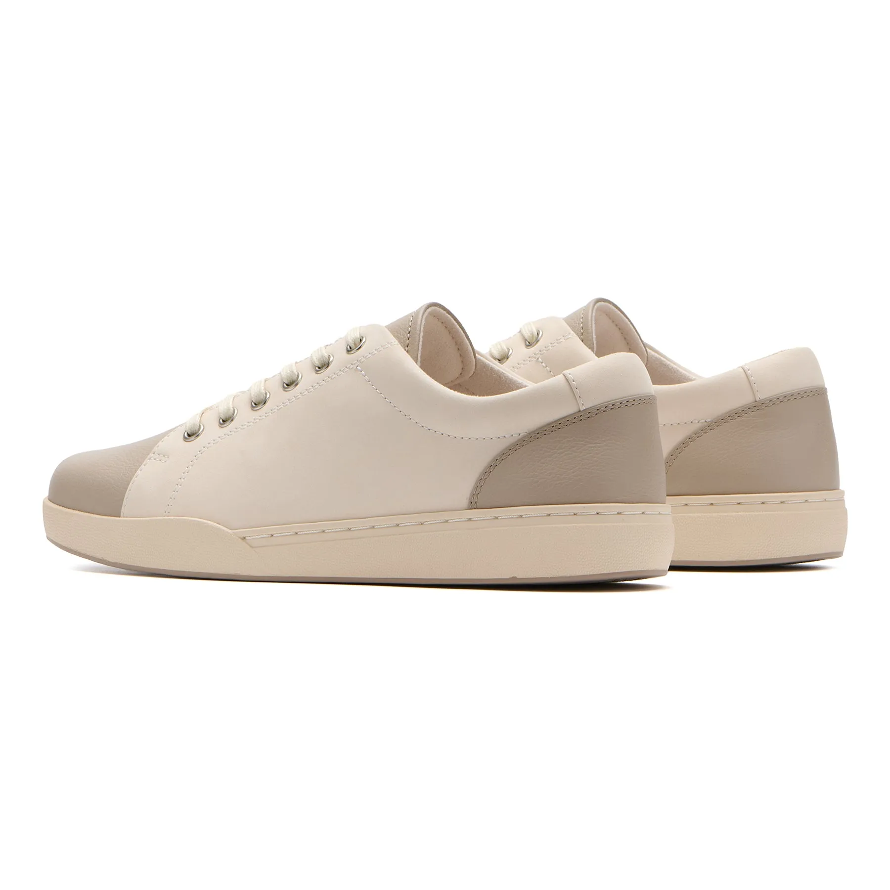 Seamless Uppers Zero Noise Encore Sneaker