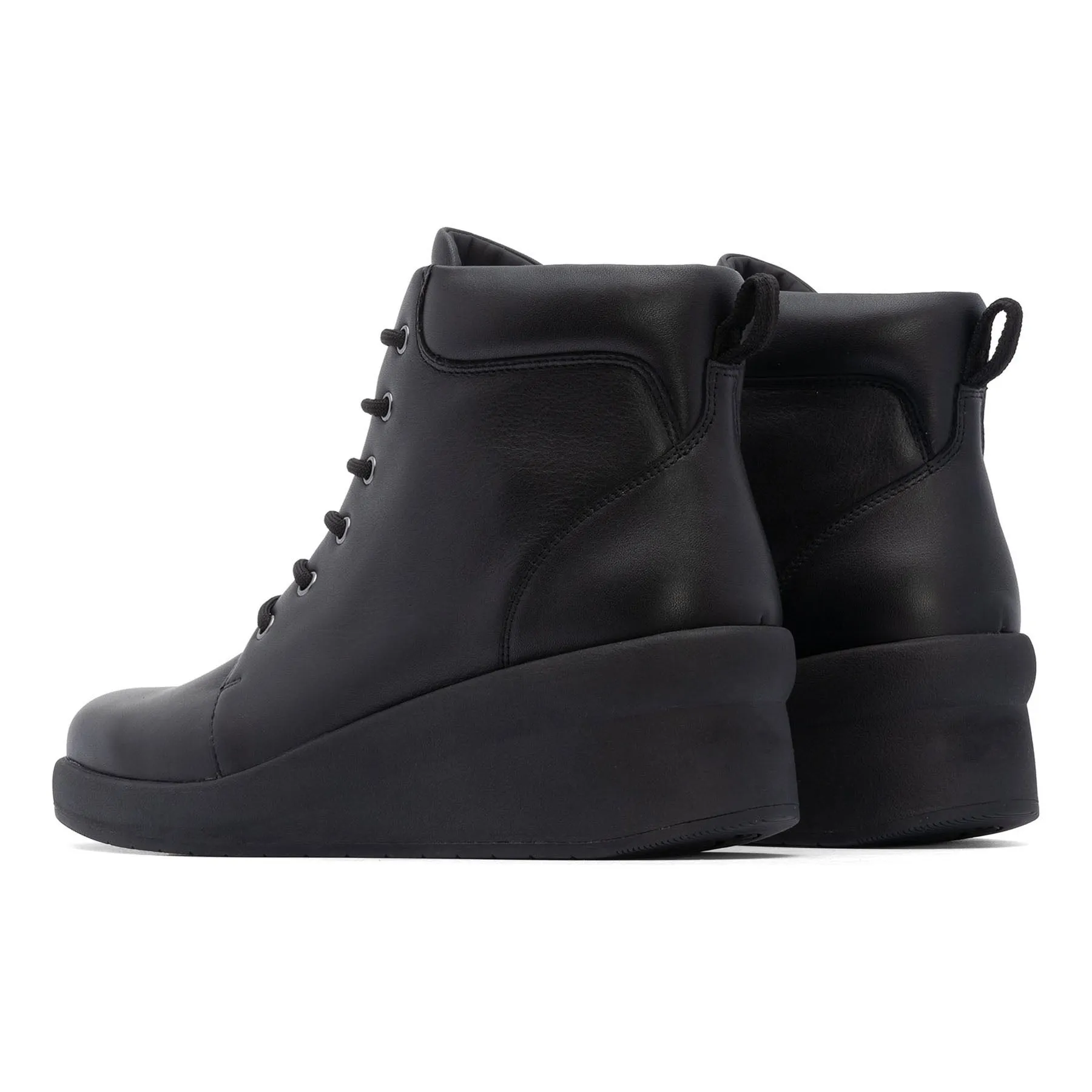 Passage Lace Up Metatarsal Sporty Look
