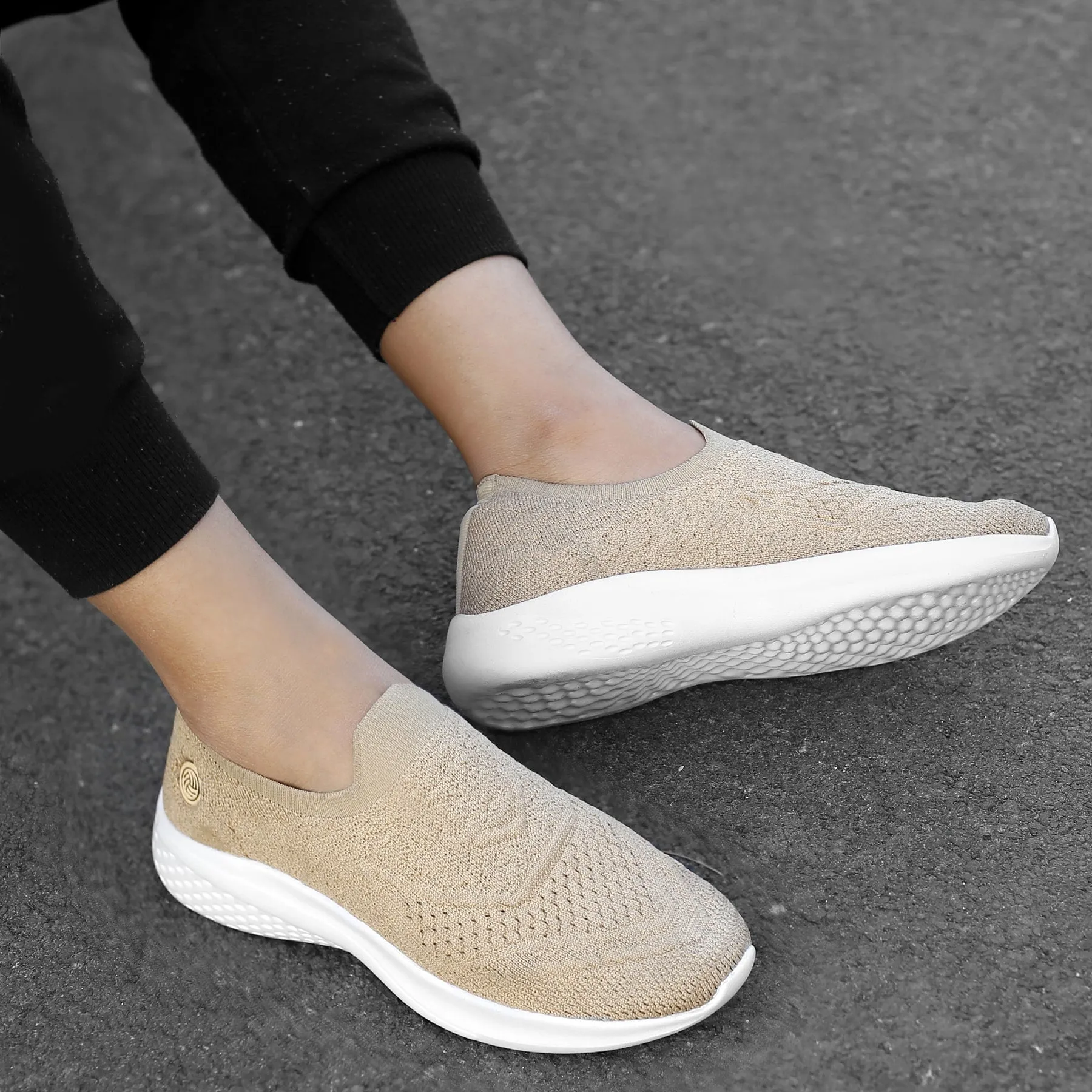 Bacca Bucci Women's WALKER Slip-On Walking Breathable Mesh Sports Shoes Sneakers Modern Edge Quick Drying Airport Travel