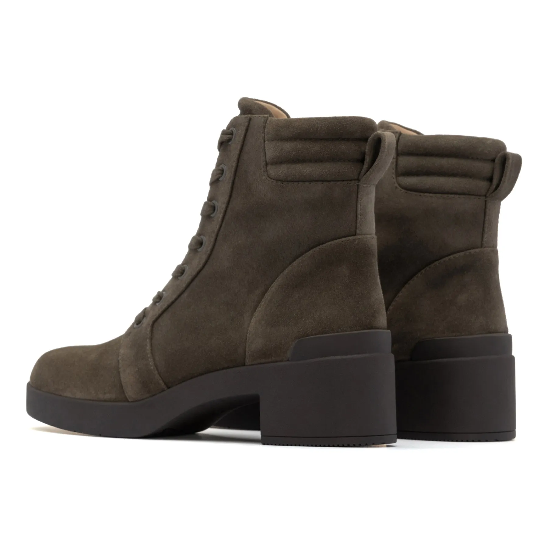 Durable Shell Stylish Explorer Capital Lace Metatarsal