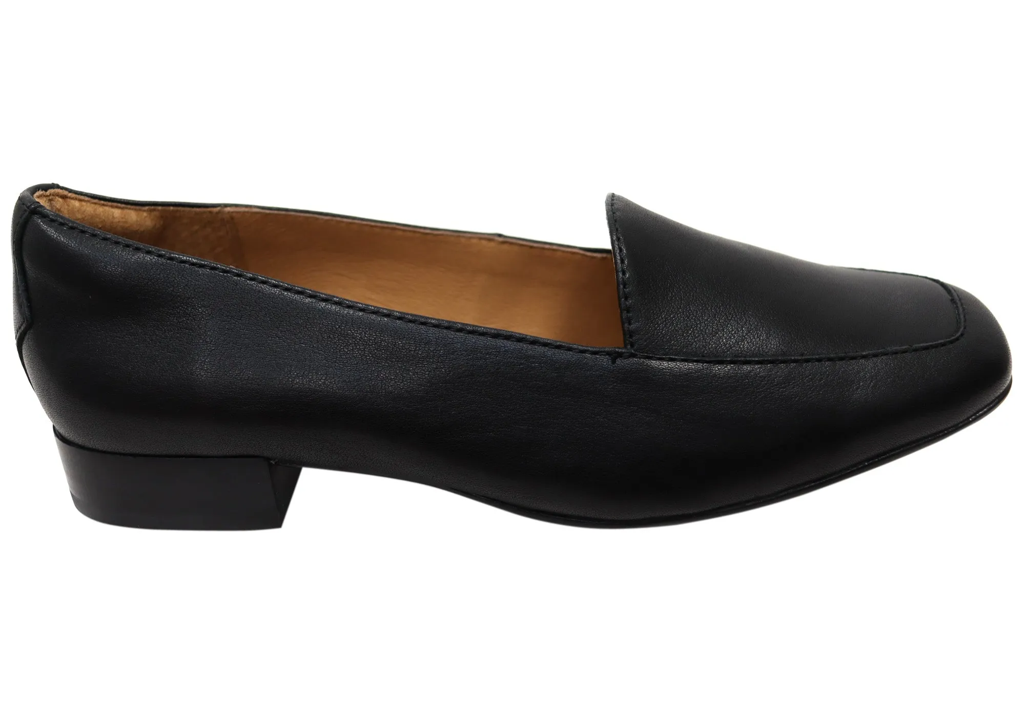 Sofft Eldyn Womens Leather Loafers Shoes With Comfortable Footbed Strong Grip