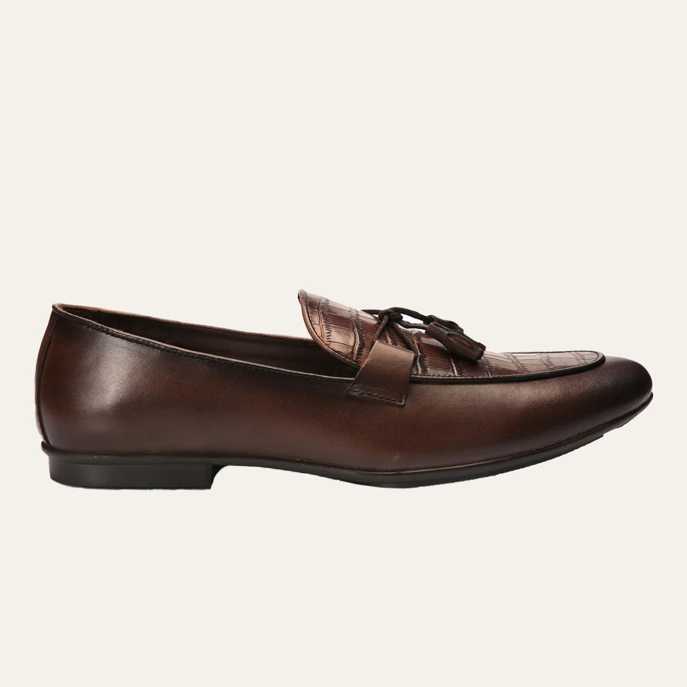 Consistent Routine Shiny look Men's Formal Shoe Moc FM-2357