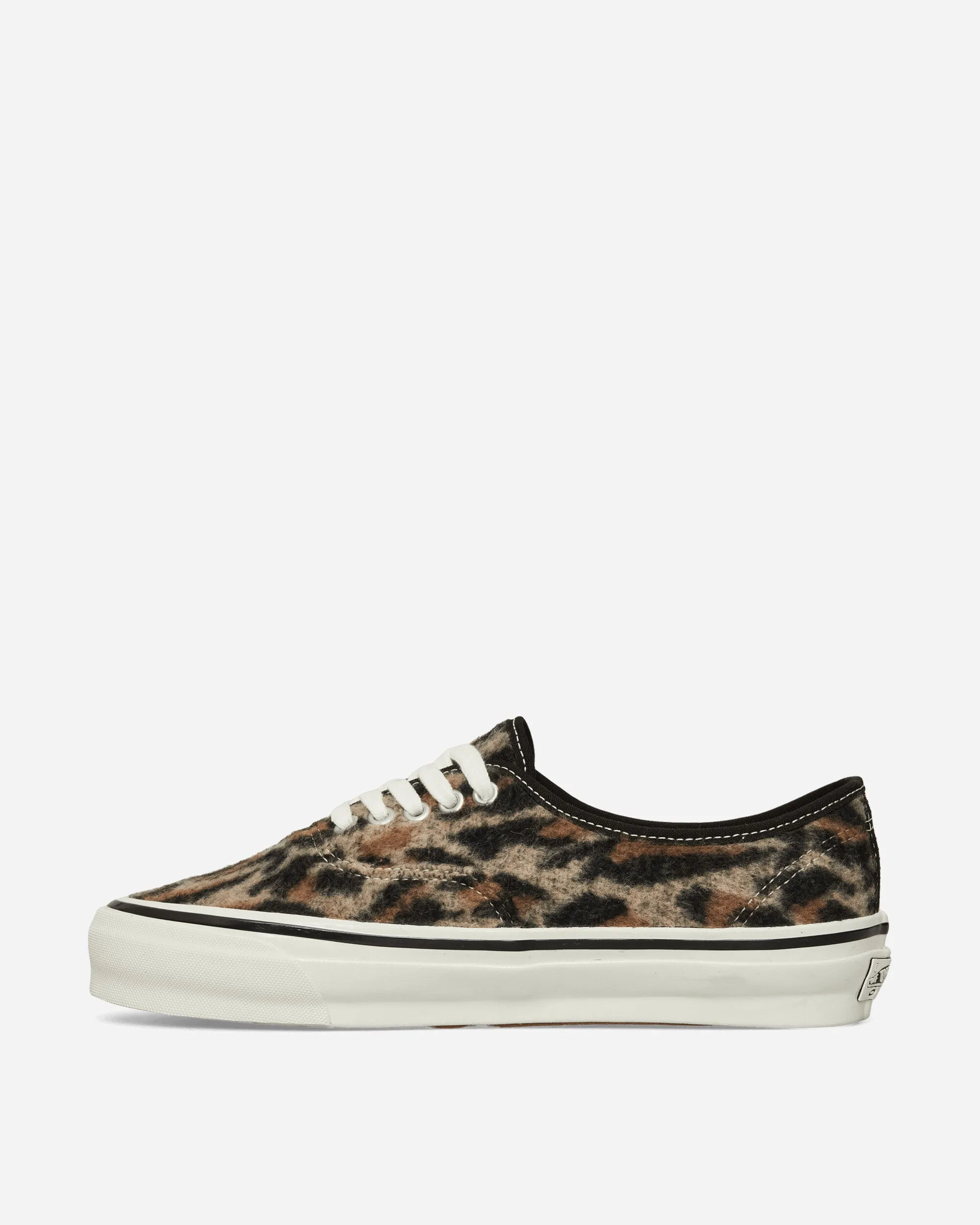 Authentic LX 44 Sneakers Black / Brown Responsive Cushion Weekend Warriors