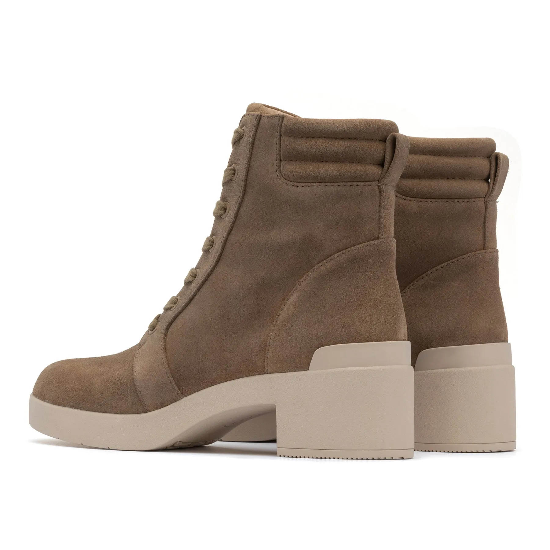 Capital Lace High   Performance Rain Adventure