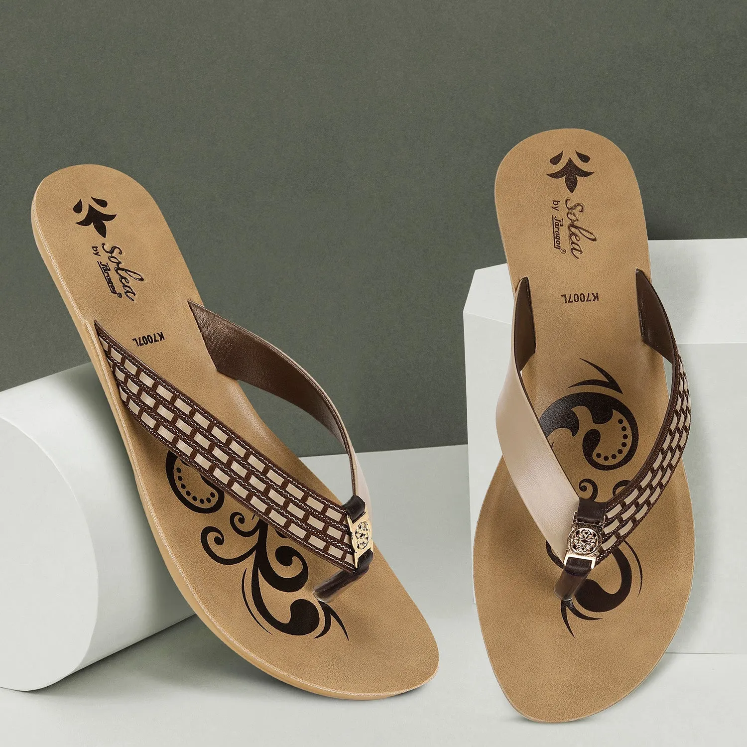 Sporty Design Paragon  PUK7007L Women Sandals | Casual & Formal Sandals | Stylish, Comfortable & Durable | For Daily & Occasion Wear
