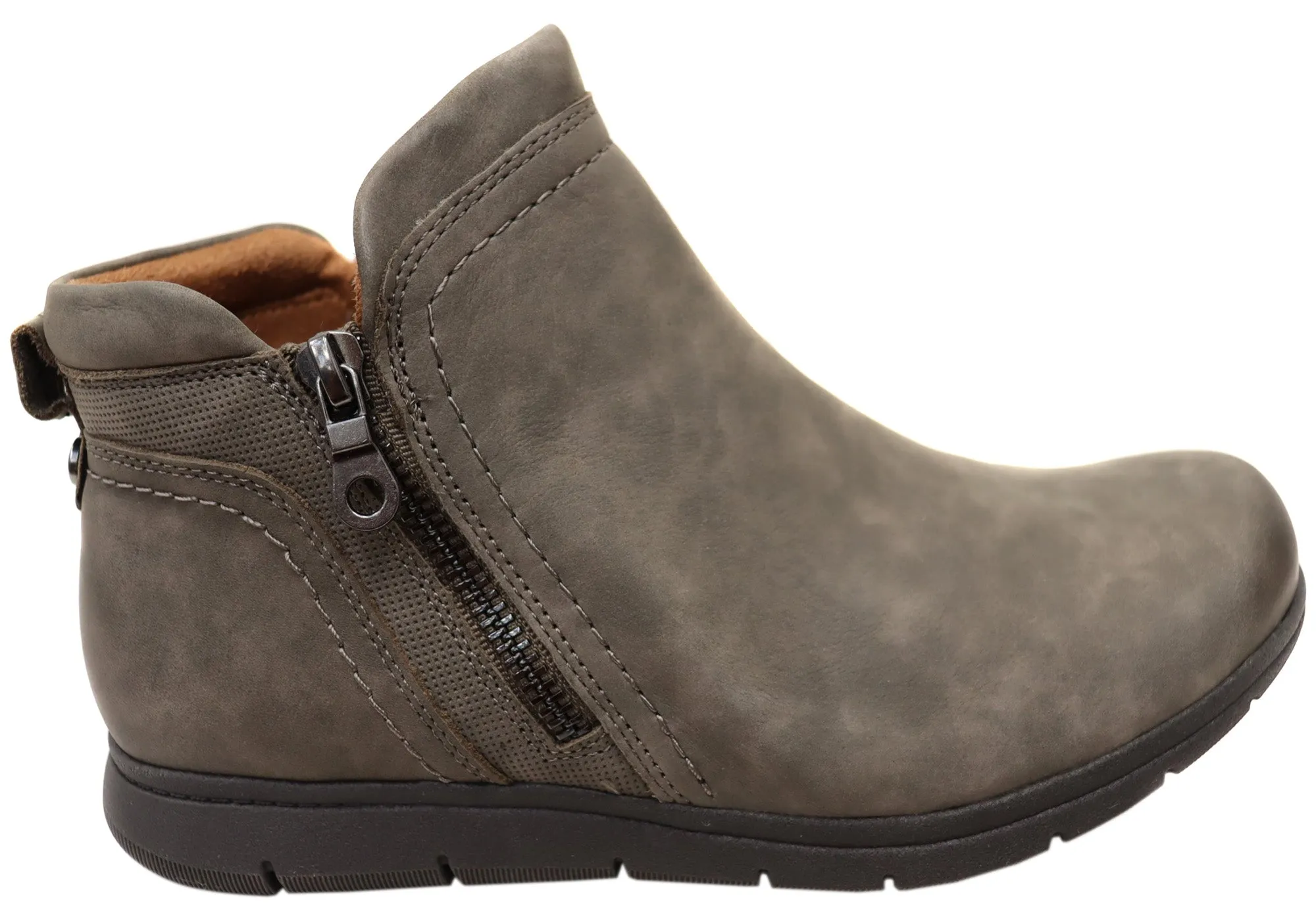 Active Lifestyle Cobb Hill Lidia Zip Boot Comfortable Leather Ankle Boots