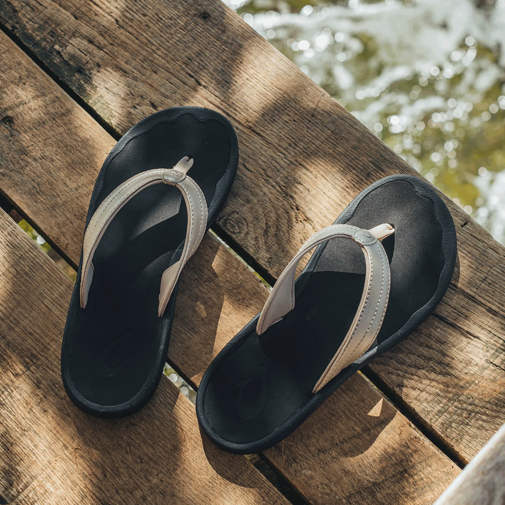 Ohana - Bubbly / Black Casual Footwear for Vacation Ventilated Design